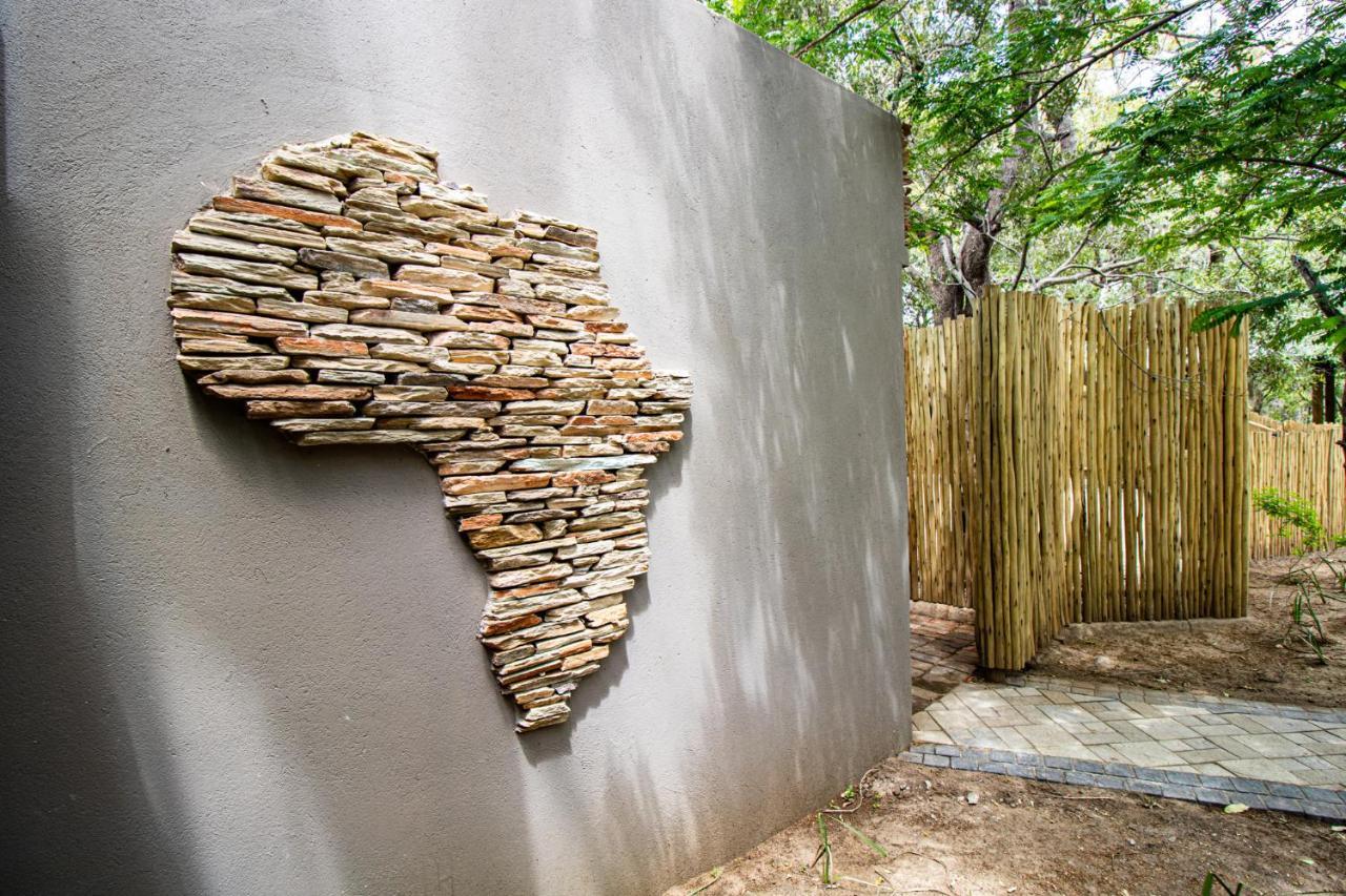 Little Africa Safari Lodge Hoedspruit